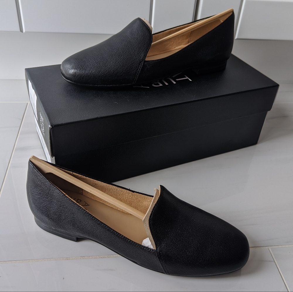 Naturalizer Emiline Leather Flats